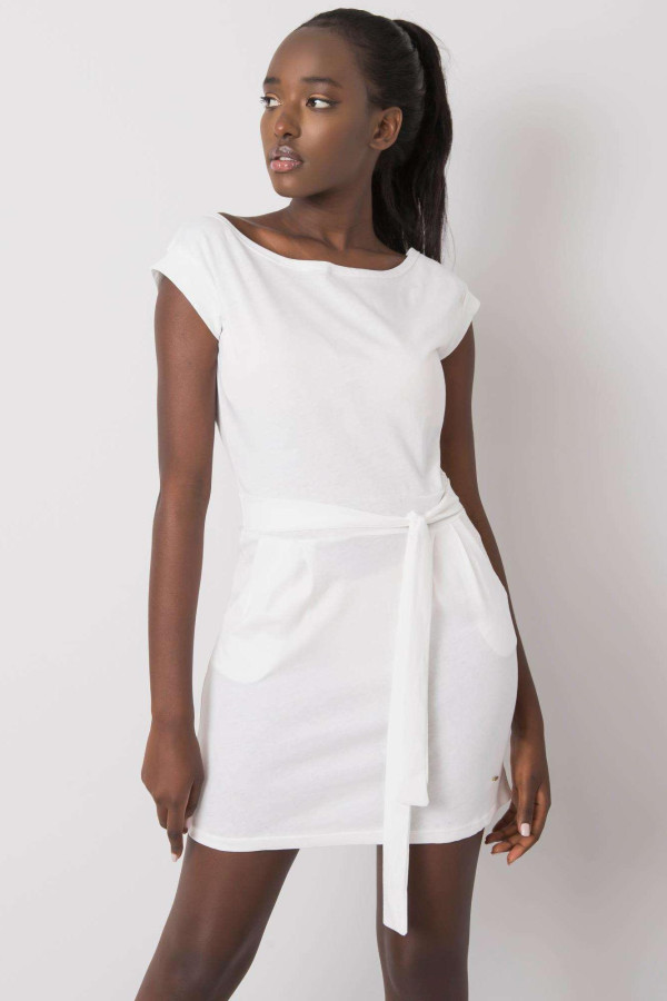 Krátke šaty Letitia viazané v páse biele
