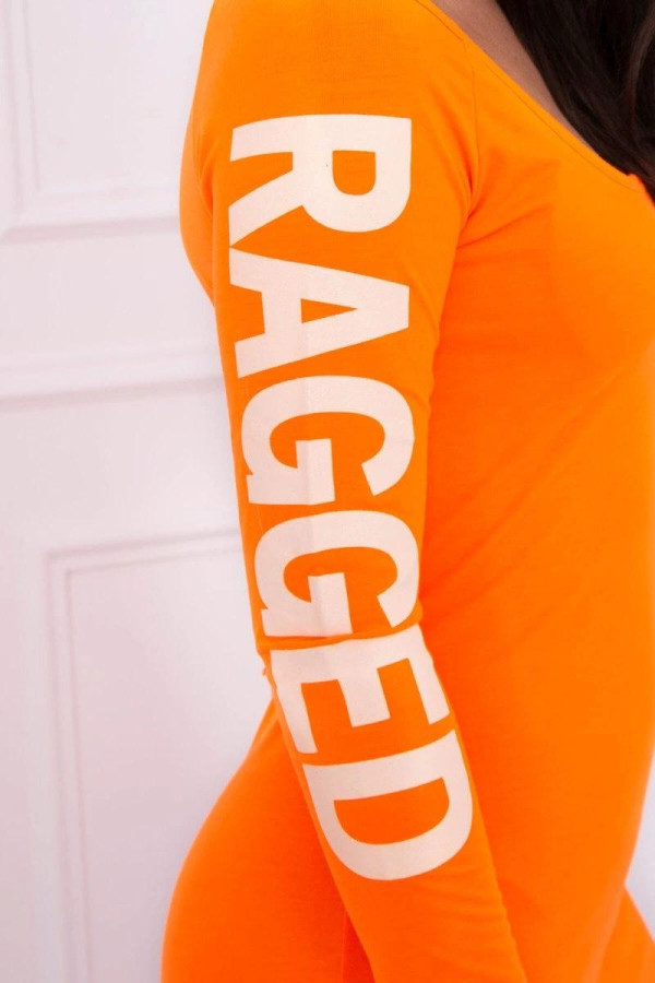 Šaty s nápisom RAGGED na rukáve a odhaleným driekom neónovo oranžové