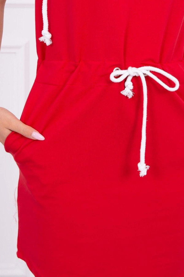Viazané šaty s kapucňou a vreckami model 8982 červené